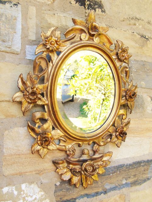 19th Century Italian Carved Giltwood Mirror