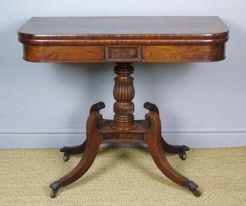 Elegant Regency Mahogany Side / Tea Table