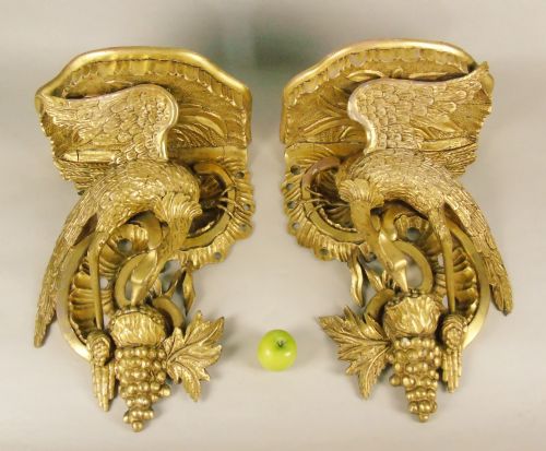 Fine Large Regency Pair of Antique Giltwood Bird Wall Brackets 1820