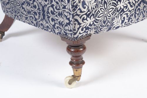 VICTORIAN BUTTON BACK ARMCHAIR - ADDITIONAL PHOTO 4