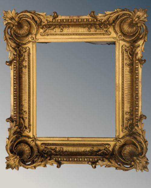 Superb Quality Victorian Gilt Swept Frame