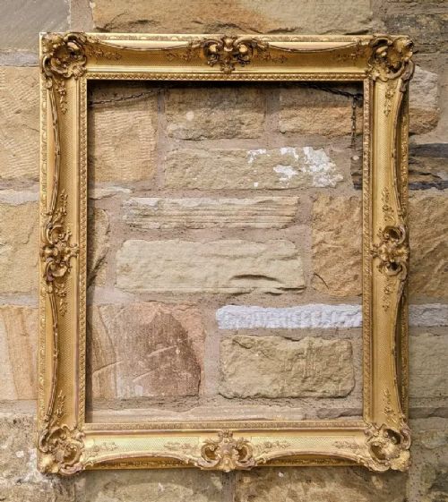Good Victorian Swept Gilt Frame No 31