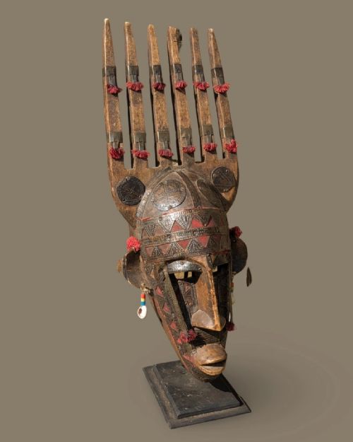 fig 2. Antique Tribal Bamana Mask