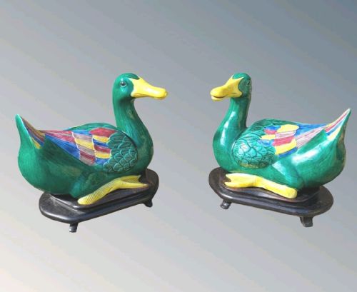 GOOD LARGE PAIR CHINESE PORCELAIN DUCKS MING STYLE SANCAI GLAZE - ADDITIONAL PHOTO 1