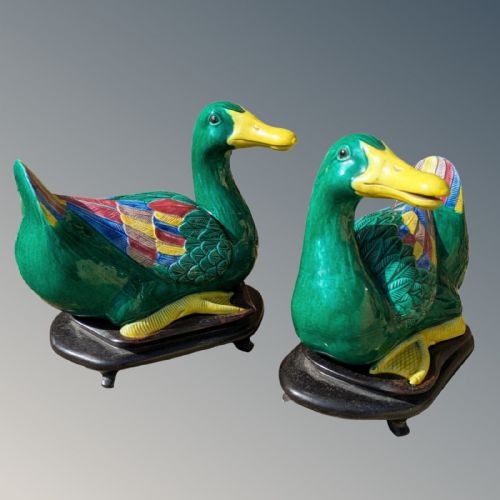 GOOD LARGE PAIR CHINESE PORCELAIN DUCKS MING STYLE SANCAI GLAZE - ADDITIONAL PHOTO 3
