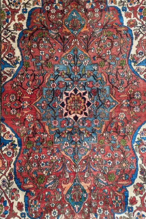 ANTIQUE ISHFAHAN CARPET - ADDITIONAL PHOTO 2