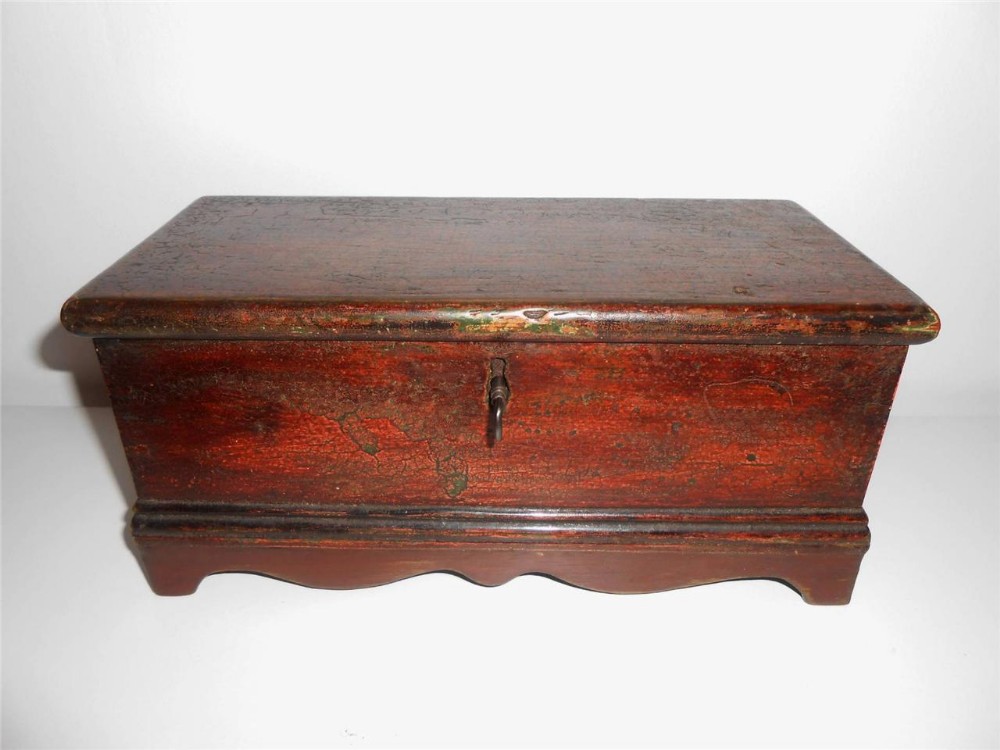 Georgian Miniature Pine Blanket Box, Apprentice Piece