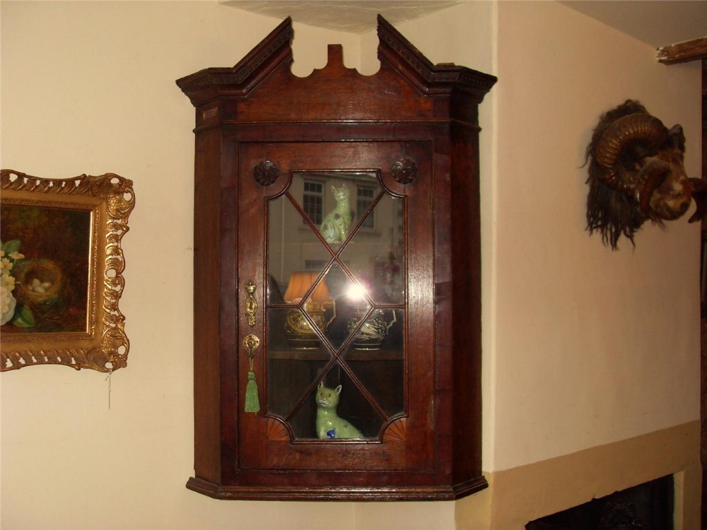 George III Oak & Mahogany Corner Cabinet