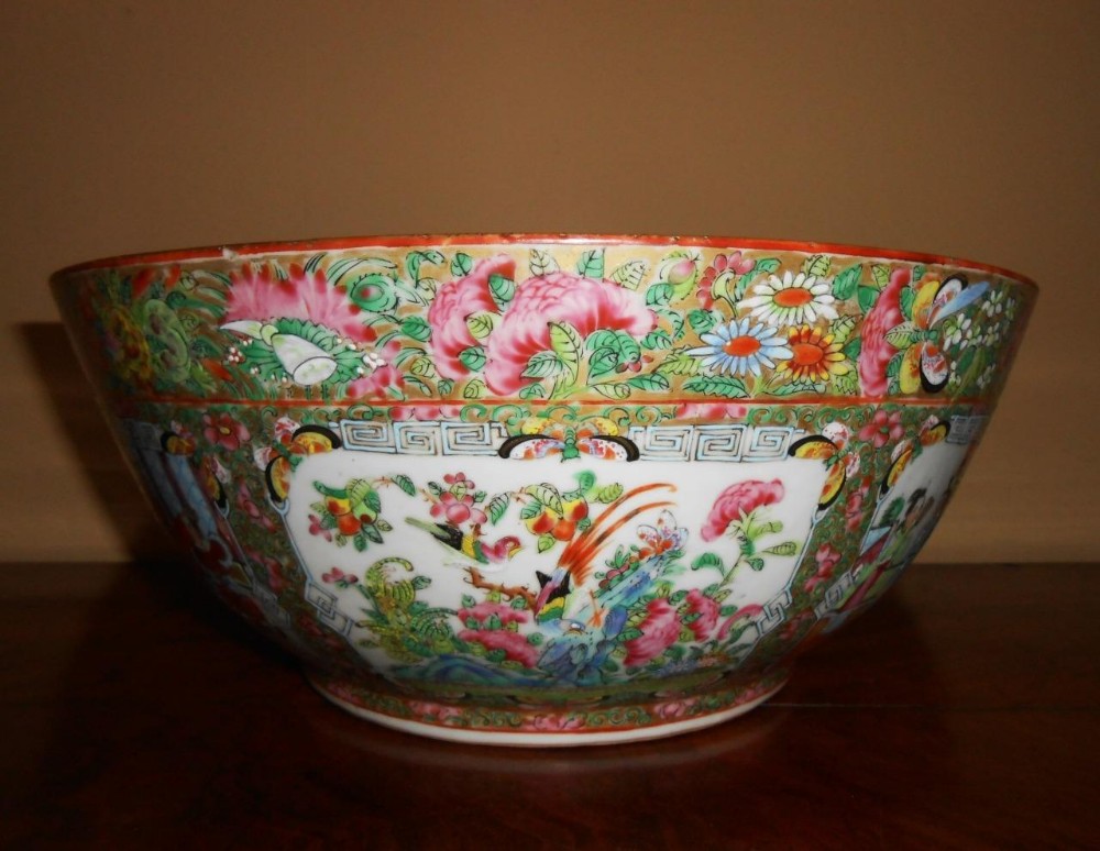 Large Chinese 19th Century Canton Bowl Famille Rose