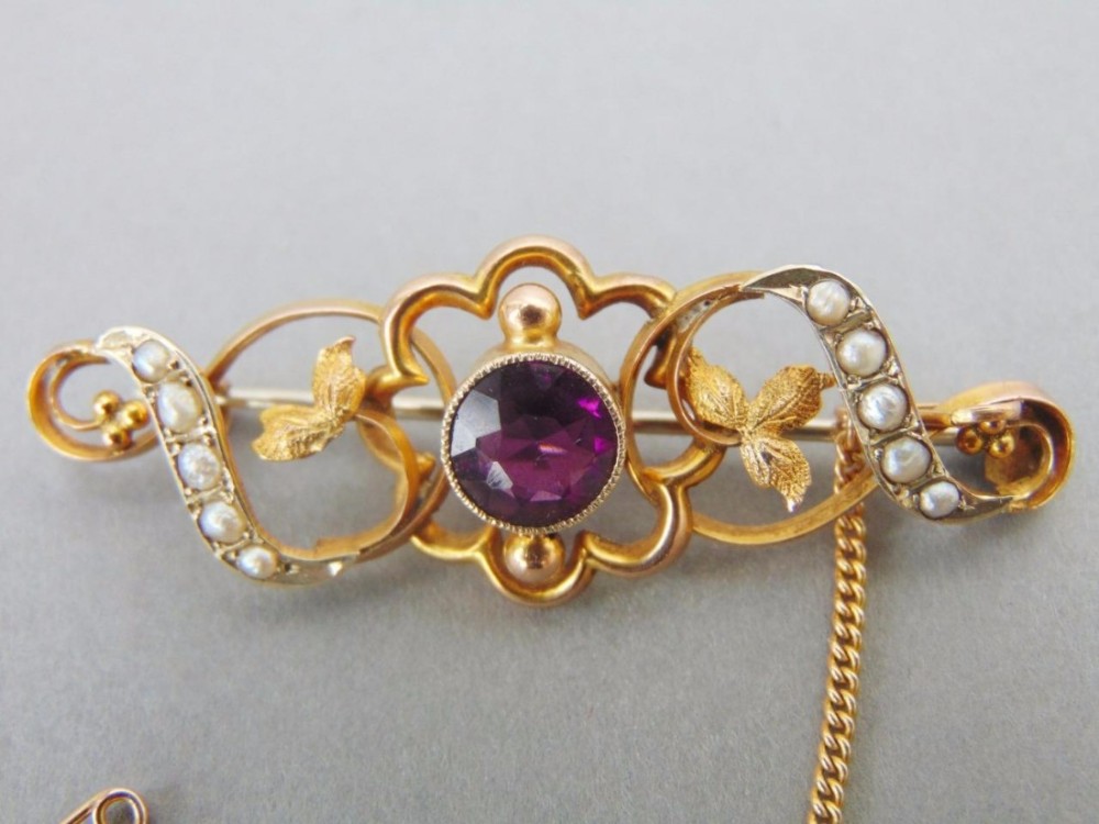 Victorian Gold & Seed Pearl Brooch