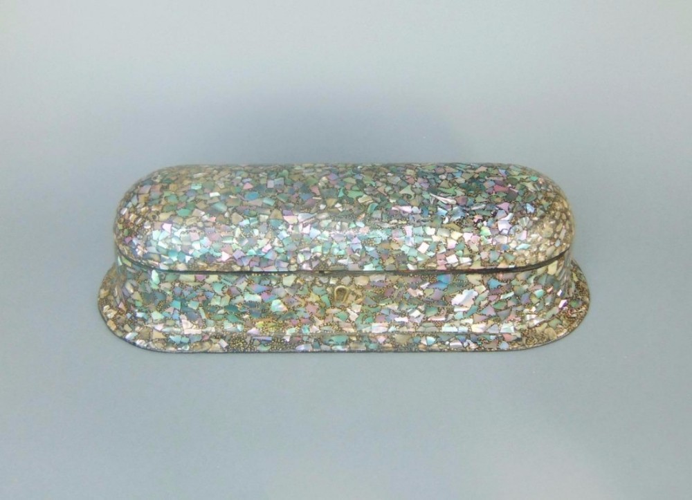 Jennens & Bettridge Papier Mache & Mother of Pearl Pen Box