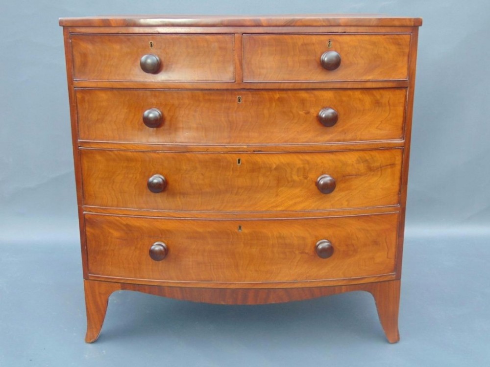 Victorian Mahogany Bow Front Chest of Drawers