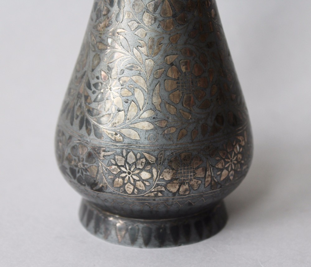 Antique Indian Bidri Vase Silver Inlay View VI