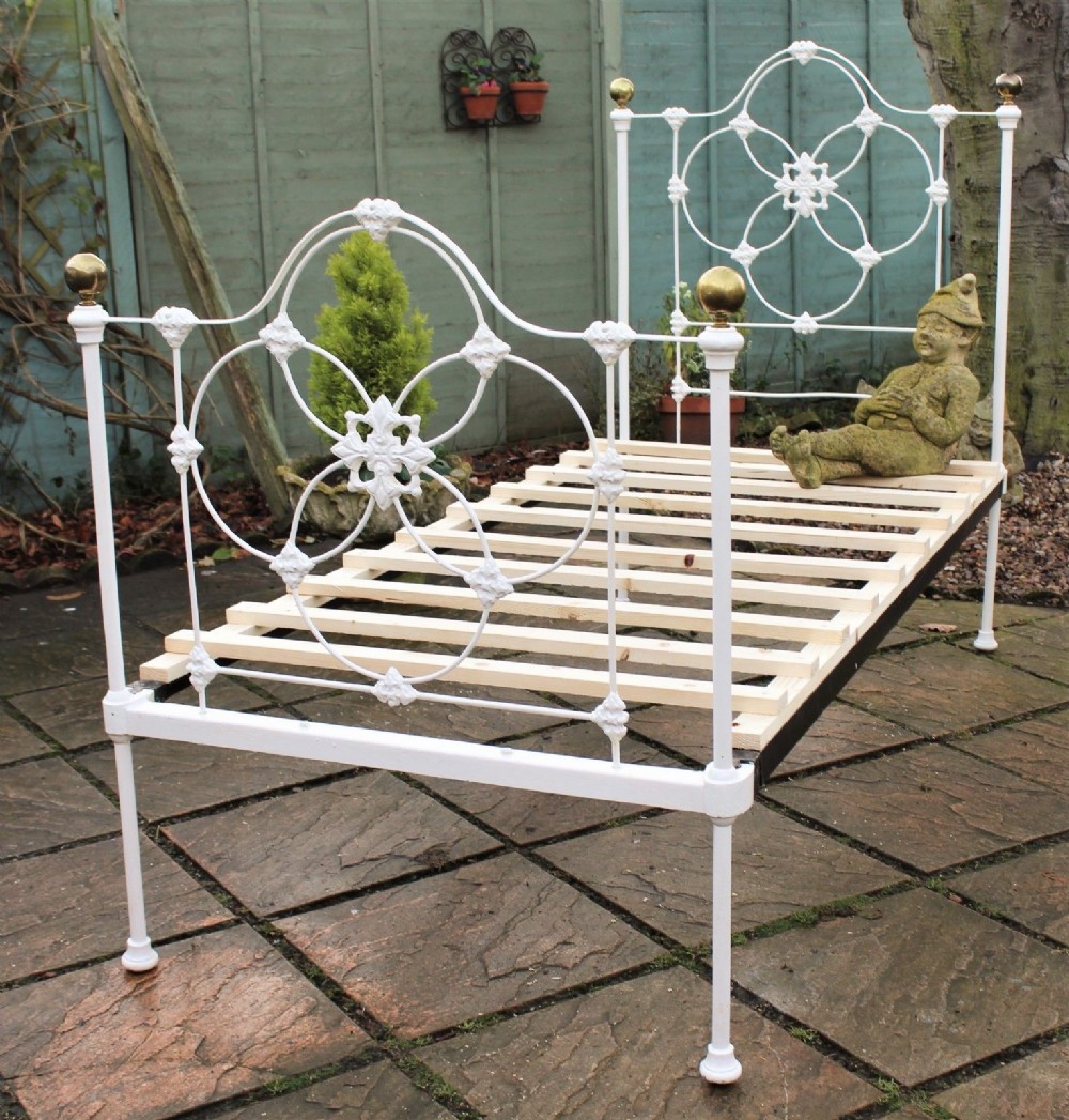 Pretty Victorian Cast and Brass Single Bed