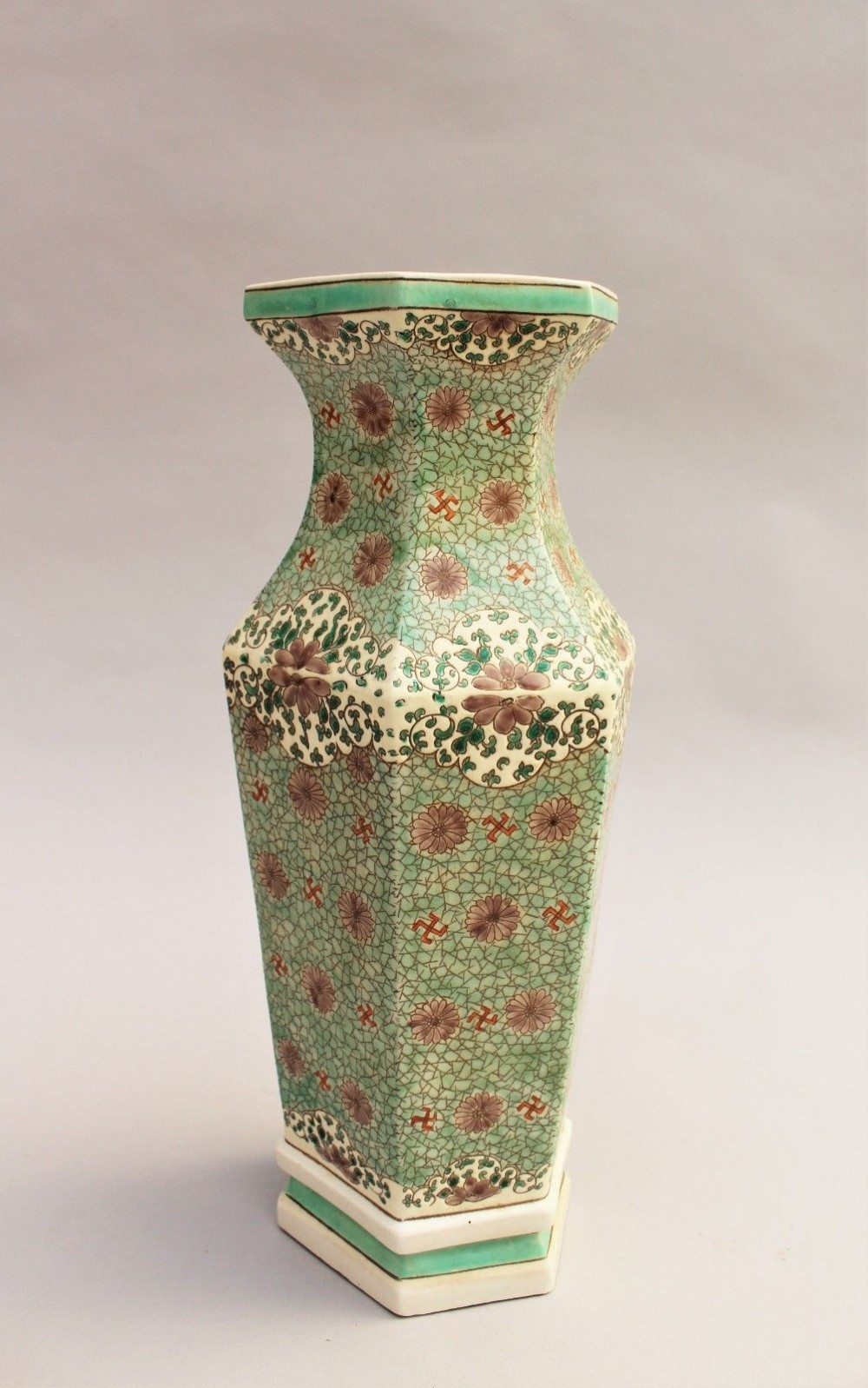Early 20th Century Chinese Enamelled Vase