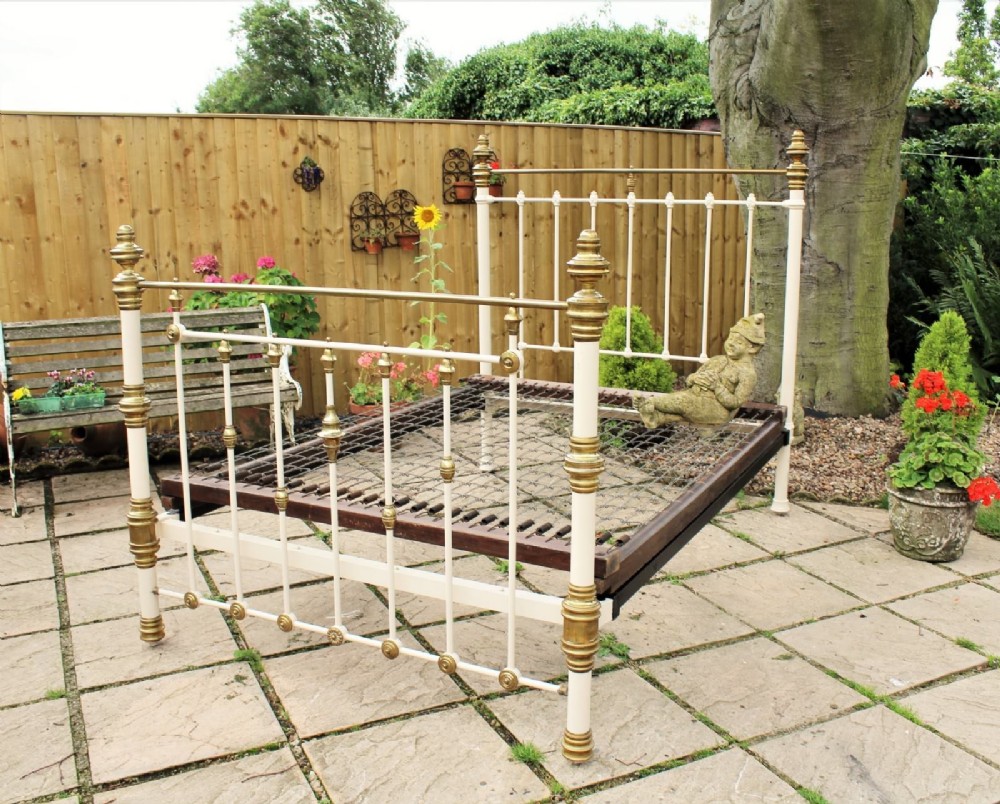 Beautiful Victorian Cast & Brass Double Bed