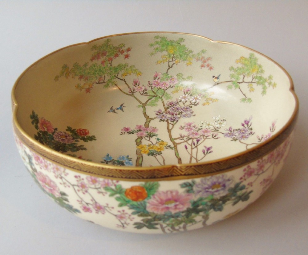 Large Japanese Meiji Satsuma Bowl by Koshida