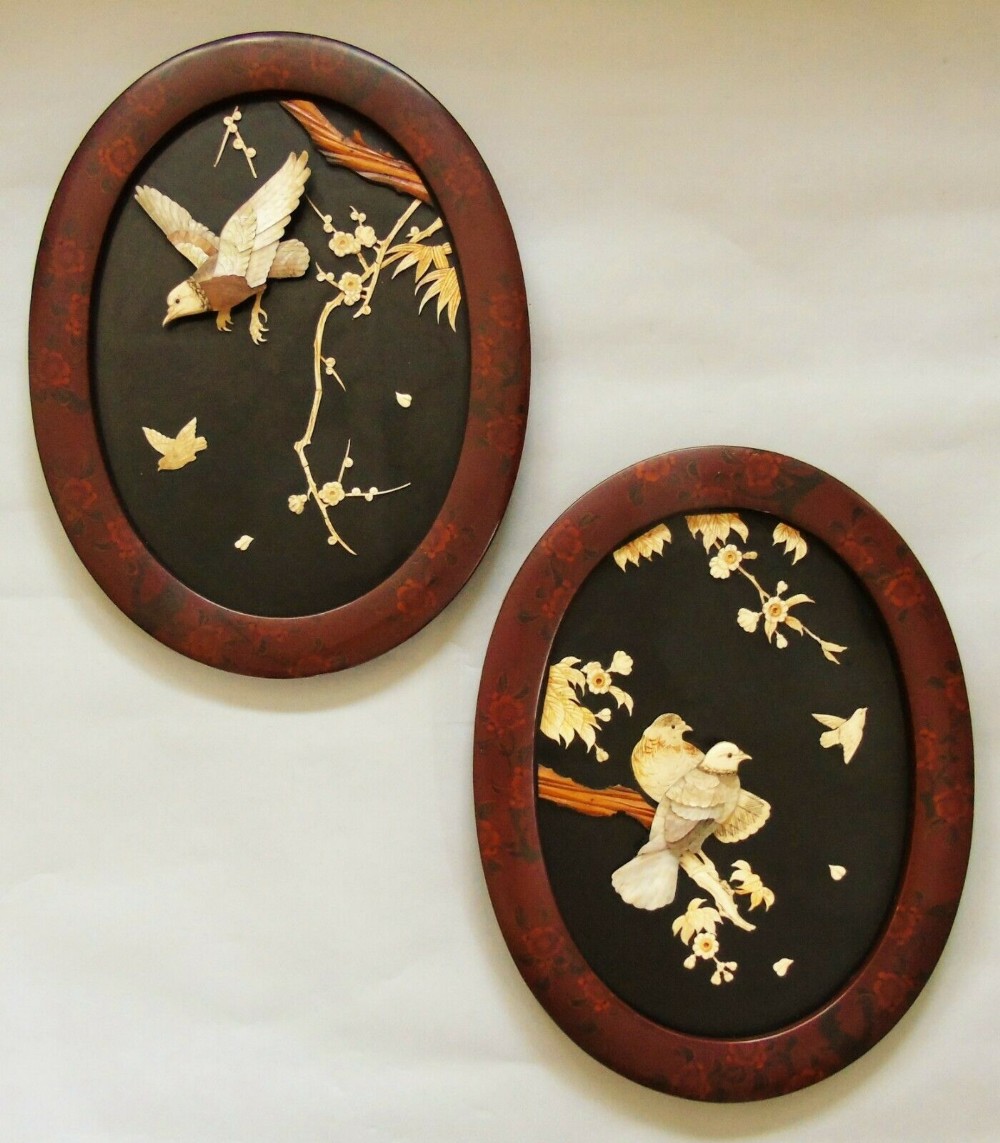 Good Pair of Japanese Shibayama Plaques