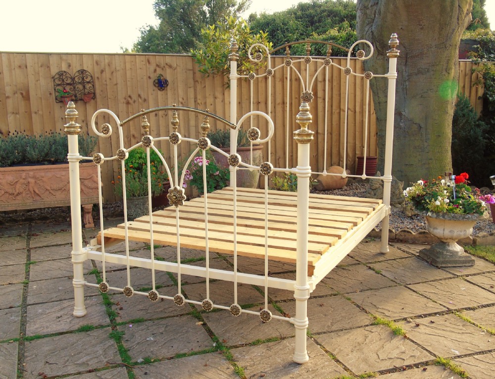 Pretty Victorian Brass and Cast Iron Double Bed