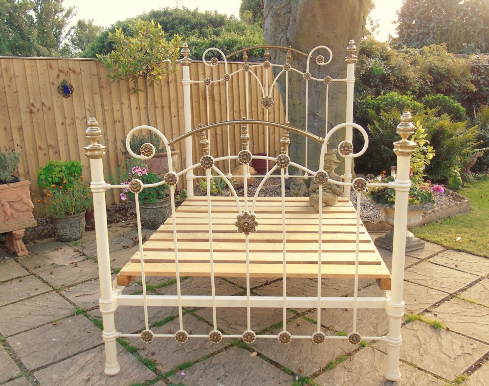 Pretty Victorian Brass and Cast Iron Double Bed View IV