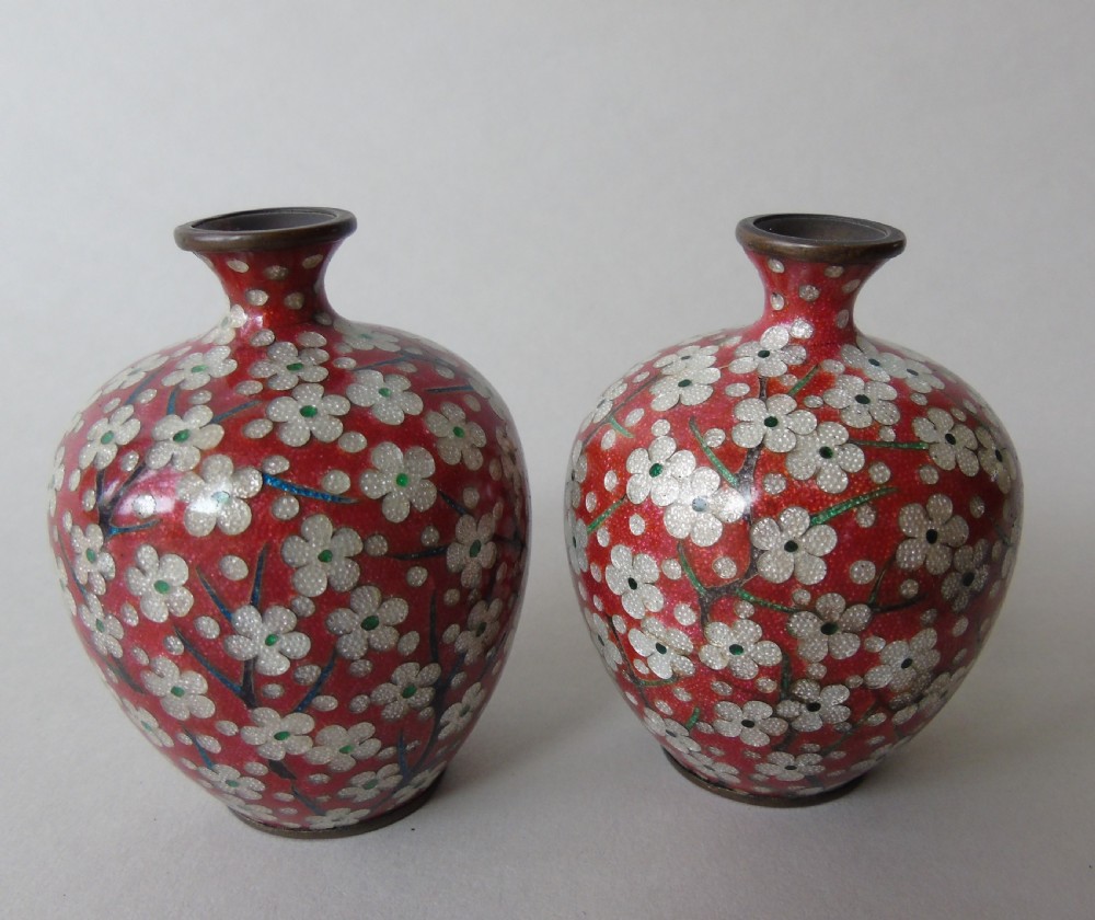 Antique Meiji Pair of Ginbari Cloisonne Vases View III