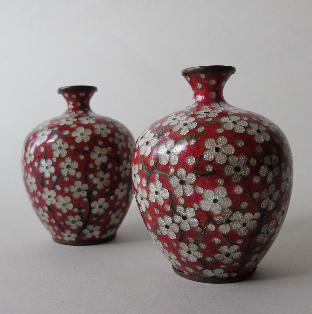 Antique Meiji Pair of Ginbari Cloisonne Vases View XI
