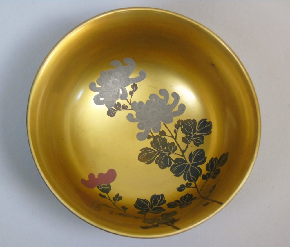 Beautiful Set of Three Japanese Lacquer Bowls View V