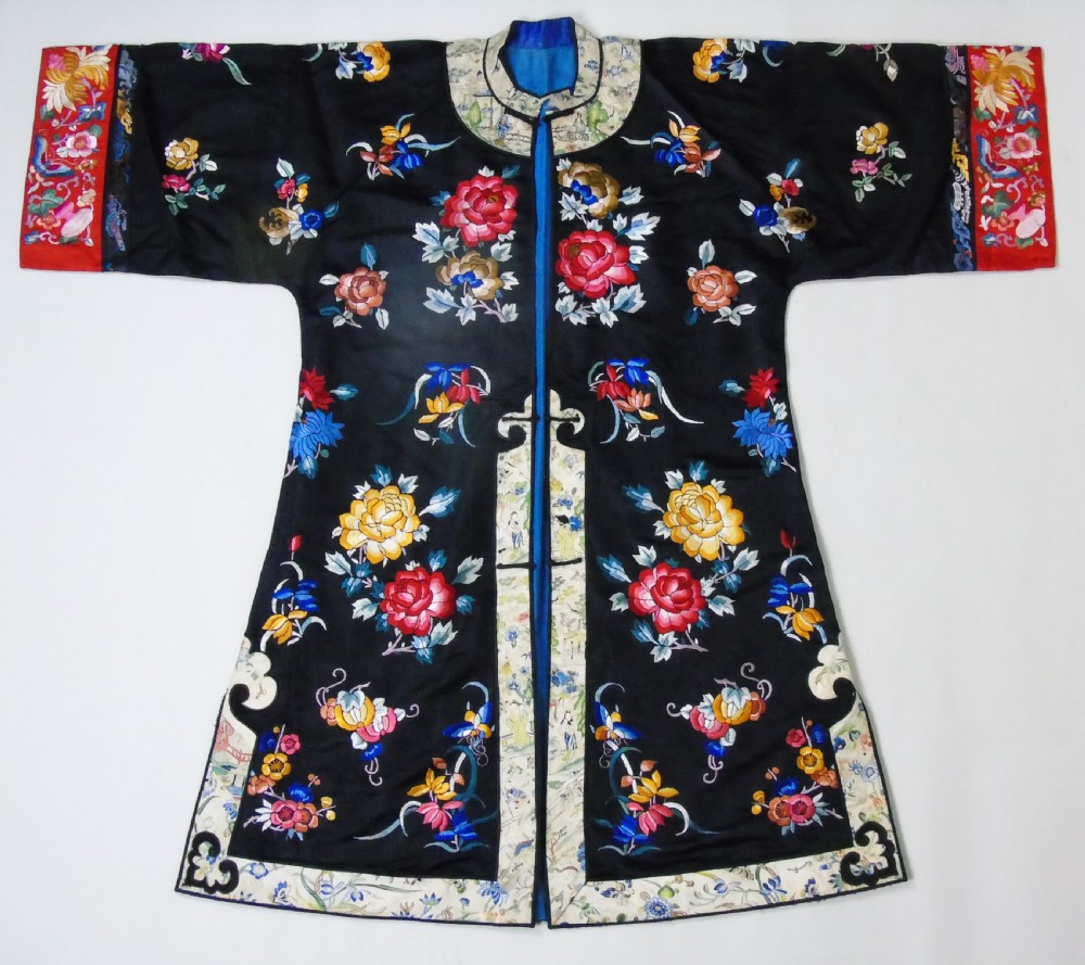 19th Century Chinese Silk Embroidered Robe