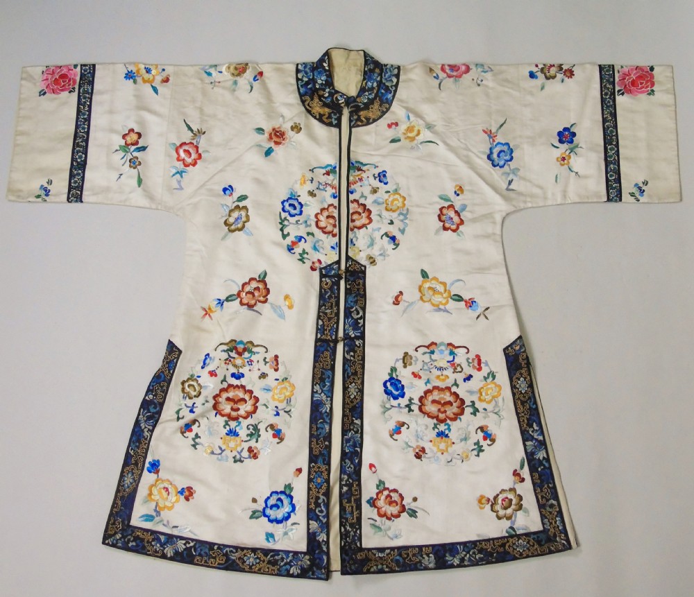 19th Century Chinese Silk Embroidered Robe
