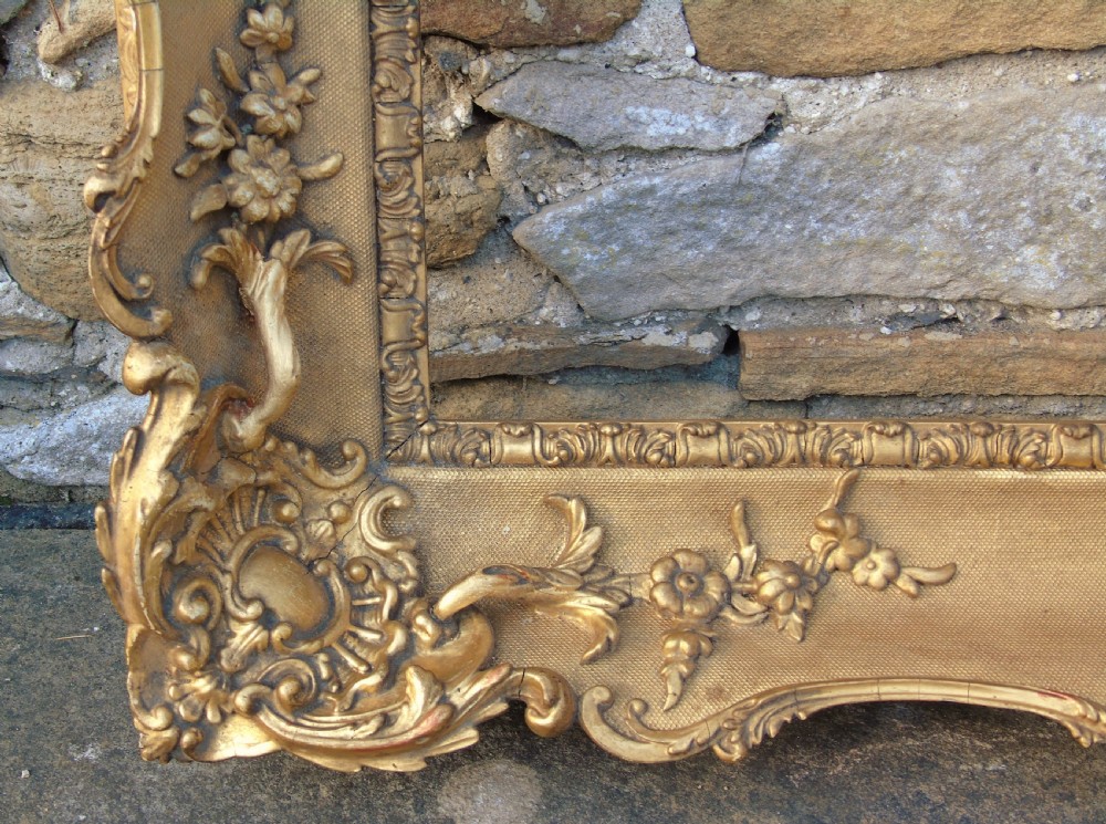 Good Quality Victorian Gilt Swept Picture Frame View IV