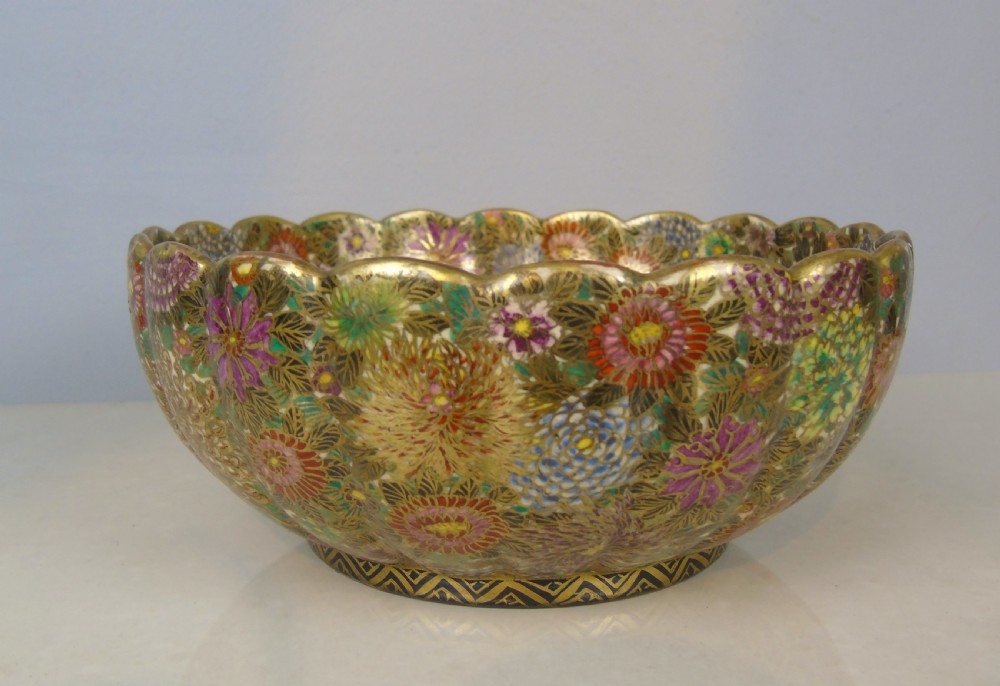 Outstanding Japanese Meiji Satsuma Bowl View III