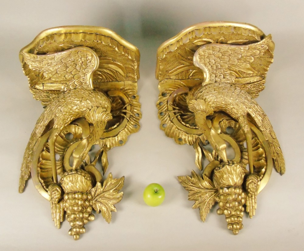 Fine Large Regency Pair of Antique Giltwood Bird Wall Brackets 1820