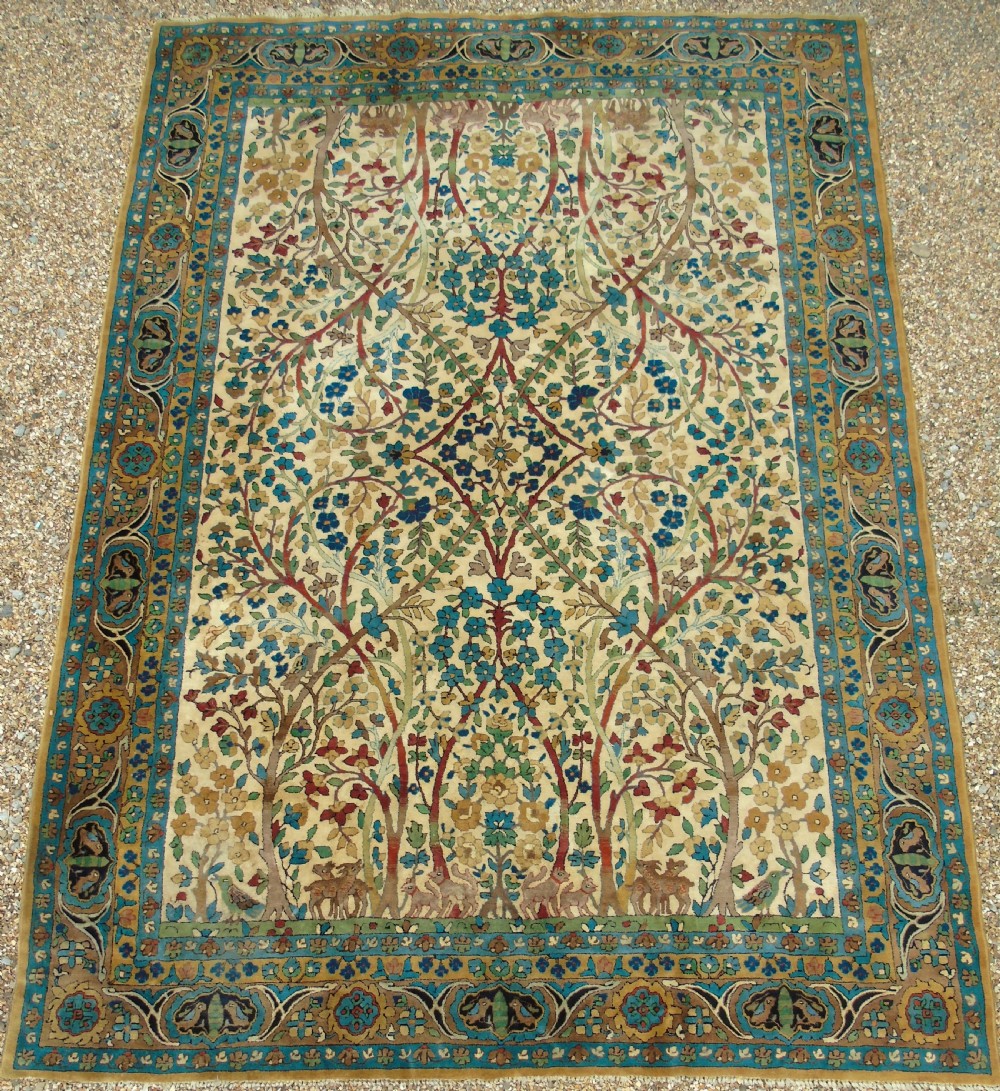Beautiful Handwoven Woollen Arts & Crafts Carpet