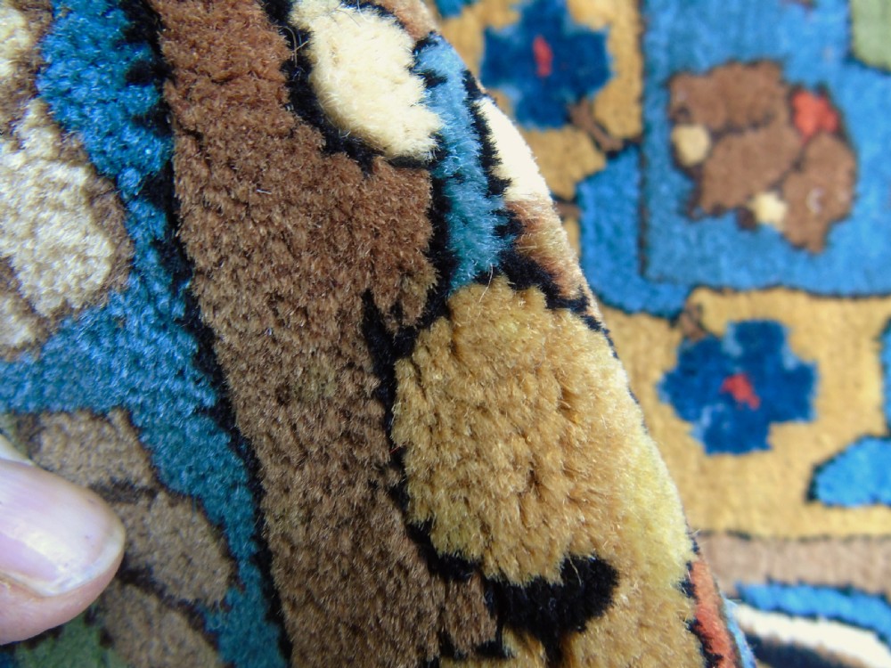 Beautiful Handwoven Woollen Arts & Crafts Carpet View X