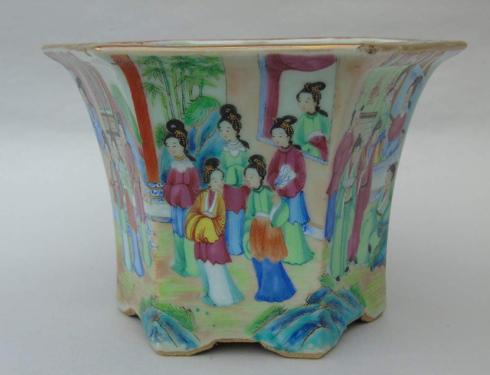 19th Century Daoguang Cantonese Porcelain Jardiniere Famille Rose View II