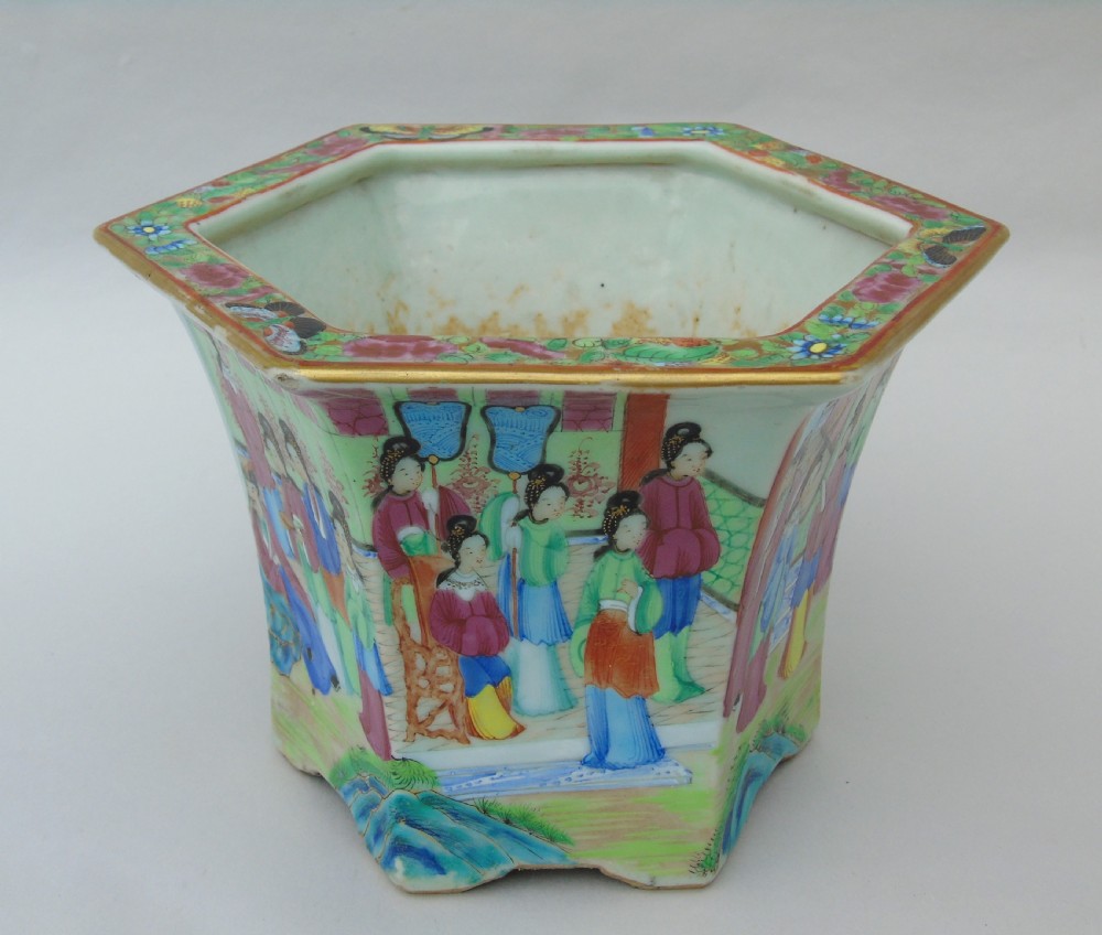 19th Century Daoguang Cantonese Porcelain Jardiniere Famille Rose View VI