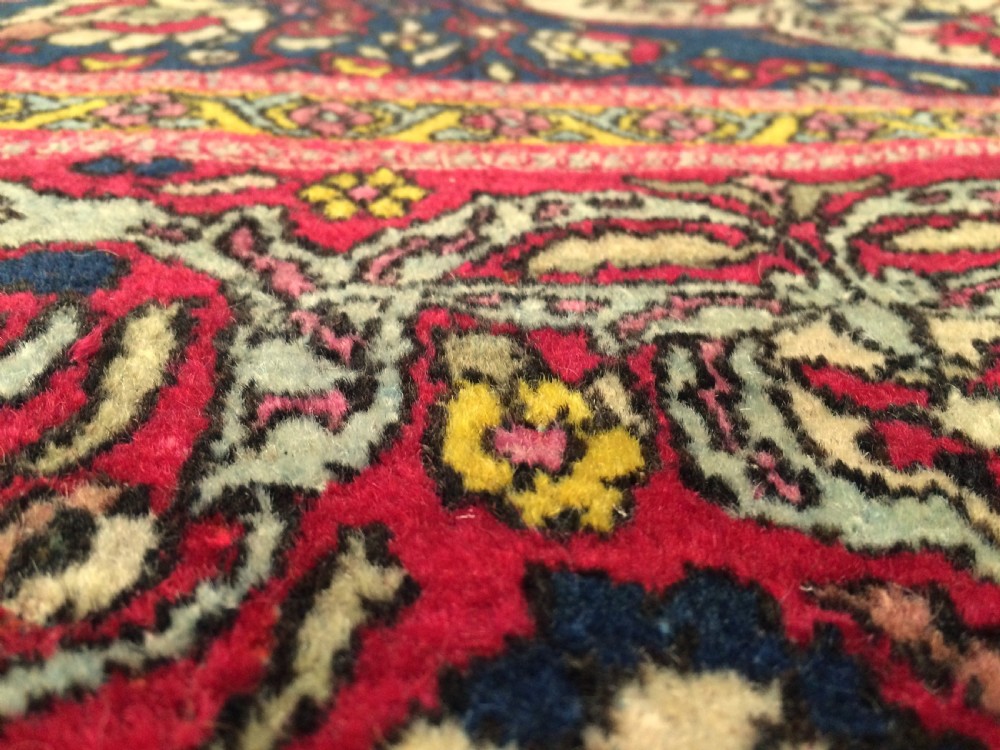 Good Isfahan Rug Carpet Early 20th Century View II