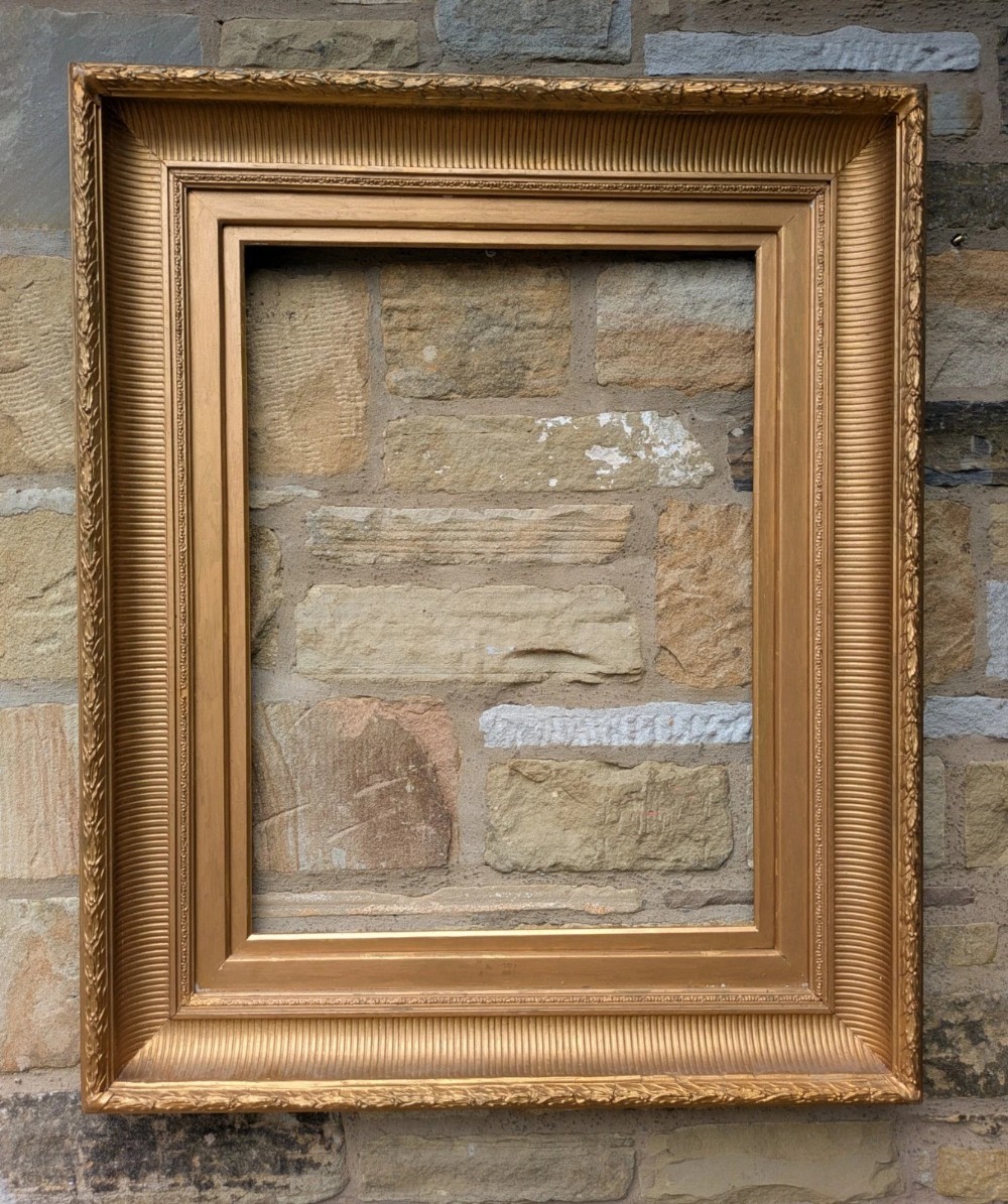 A Quality Late Victorian Gilt Picture Frame No 18