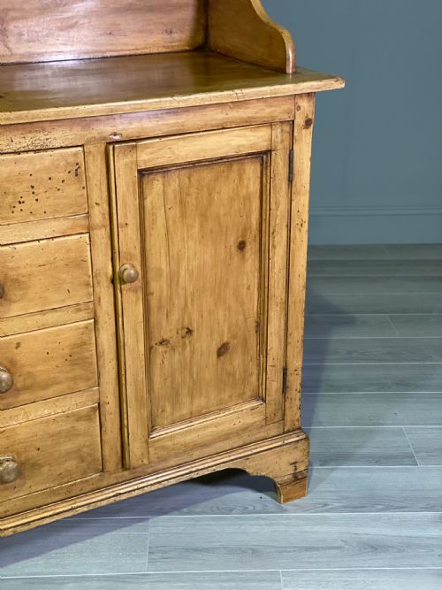 19TH CENTURY PINE DRESSER - ADDITIONAL PHOTO 3