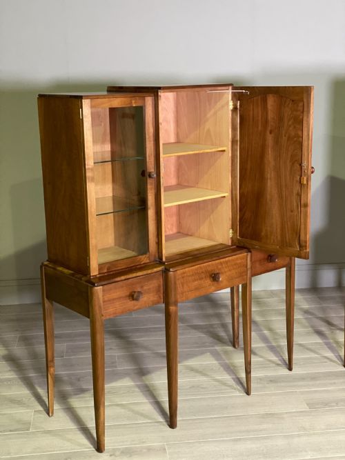 A PAIR OF WALNUT CABINETS BY ARTHUR REYNOLDS OF LUDLOW - ADDITIONAL PHOTO 7