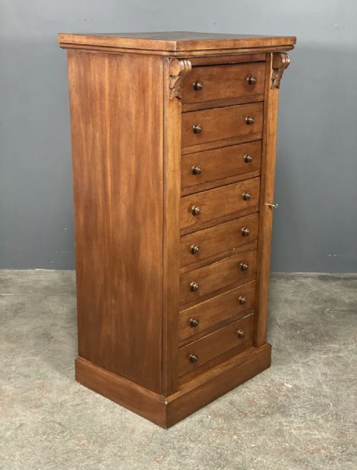 LARGE ANTIQUE MAHOGANY WELLINGTON CHEST - ADDITIONAL PHOTO 3