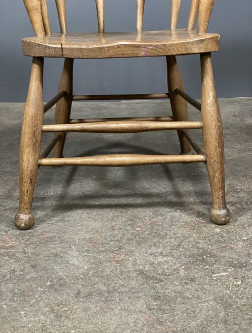 ANTIQUE ELM SMOKERS BOW CAPTAINS CHAIR WITH OVERSIZED ARM - ADDITIONAL PHOTO 5
