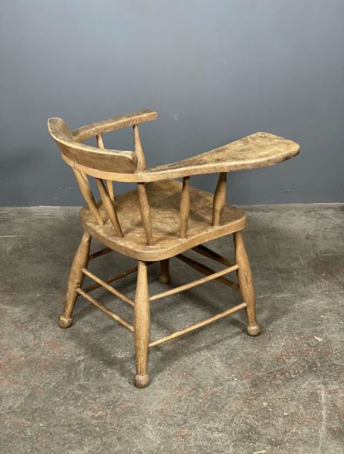 ANTIQUE ELM SMOKERS BOW CAPTAINS CHAIR WITH OVERSIZED ARM - ADDITIONAL PHOTO 11