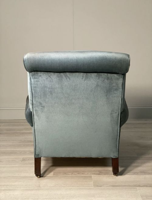 A DEEP SEATED 19TH CENTURY HOWARD STYLE ARMCHAIR - ADDITIONAL PHOTO 8