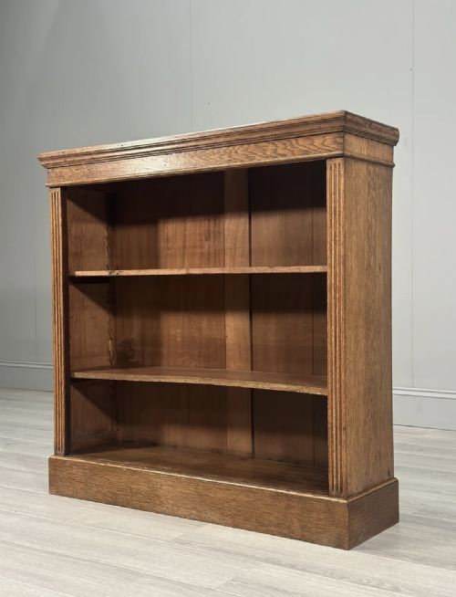 19th century golden oak bookcase - CATEGORY: ANTIQUE BOOKCASES - DATED 19TH CENTURY