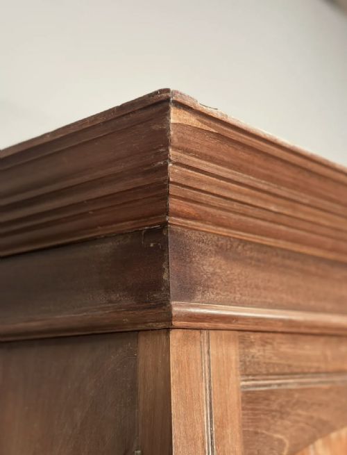 ANTIQUE WALNUT LINEN PRESS BY MAPLE CO - ADDITIONAL PHOTO 9
