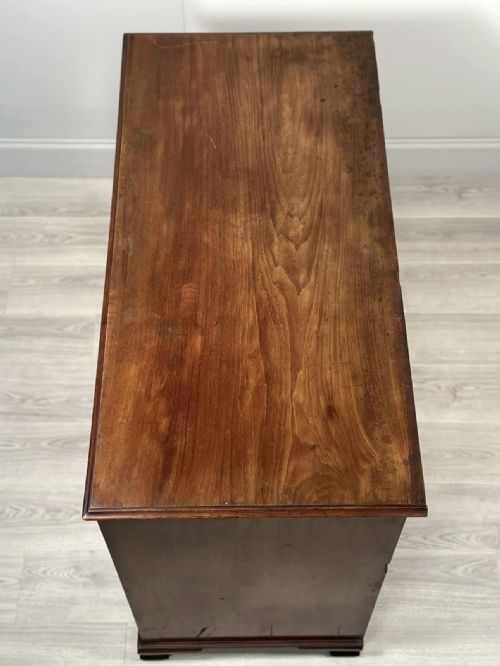 LARGE GEORGIAN MAHOGANY CHEST OF DRAWERS - ADDITIONAL PHOTO 9
