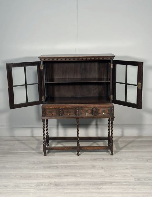 SMALL 1920S OAK DISPLAY CABINET - ADDITIONAL PHOTO 3