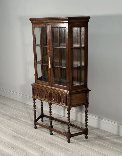TALL 1920S OAK DISPLAY CABINET - ADDITIONAL PHOTO 1