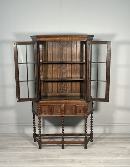 TALL 1920S OAK DISPLAY CABINET - ADDITIONAL PHOTO 8